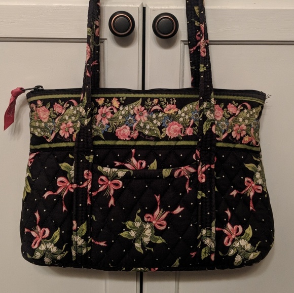 Vera Bradley Handbags - Vera Bradley bag